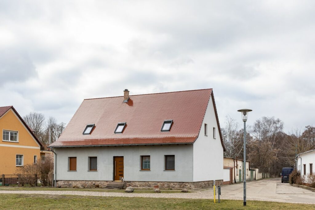 Einweihung des neuen Schulhauses (aus Stein gebaut)
