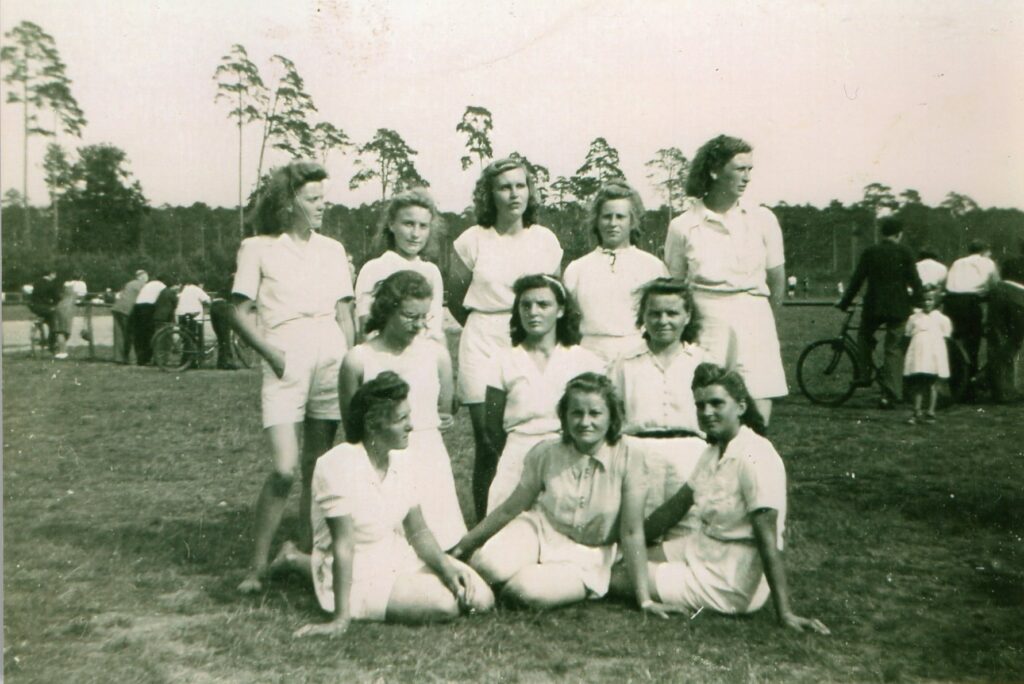 Frauen-Handballgruppe 1947