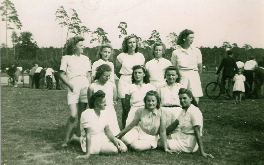Frauen-Handballgruppe 1947